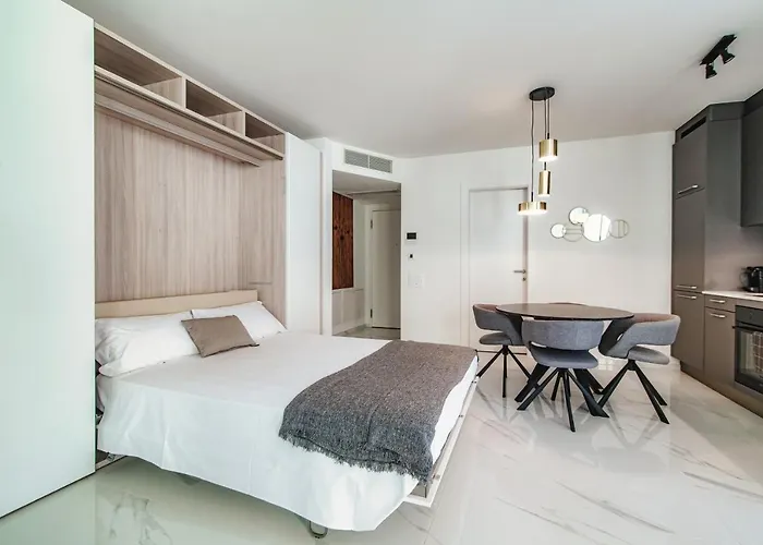 Flat Iron Apartments By Quokka 360 - Modern Building 5 Min From The Centre Of Lugano